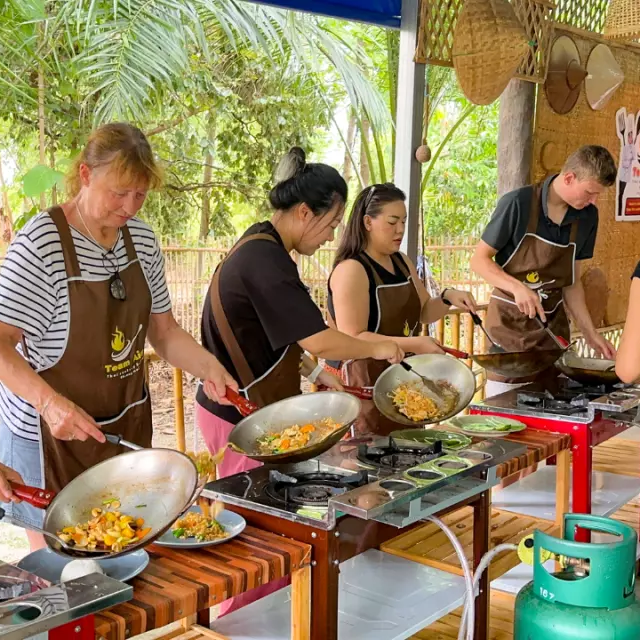 Lớp học nấu ăn Chiangmai